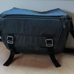 Peak Design 10L Everyday Sling - Version 1